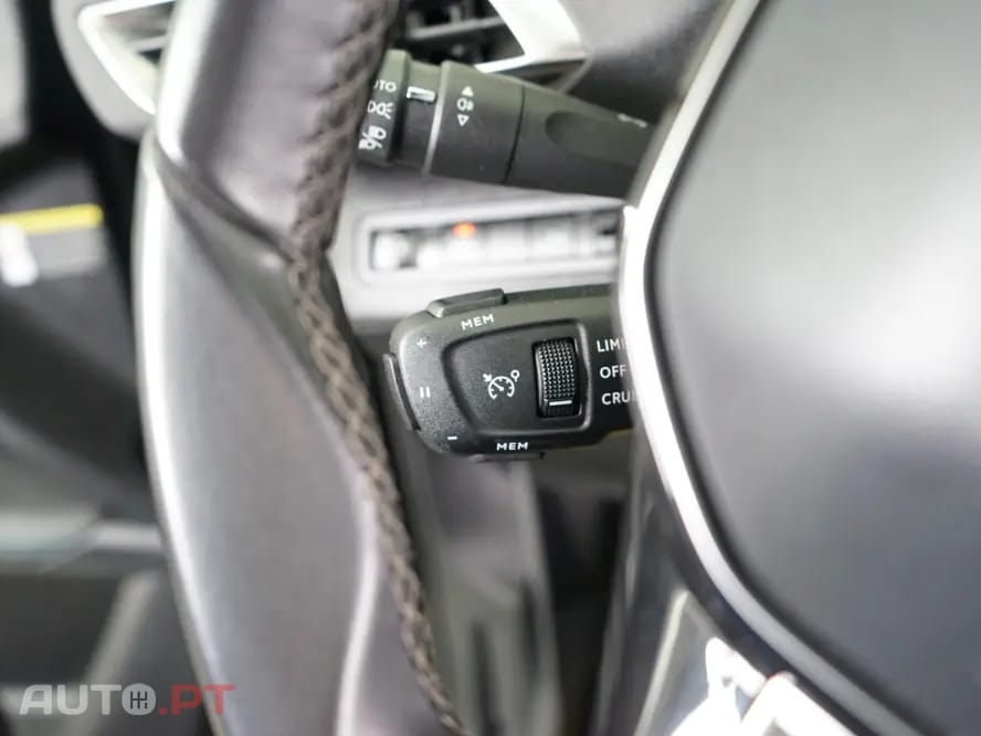 Peugeot 5008 1.2 PureTech Allure Pack