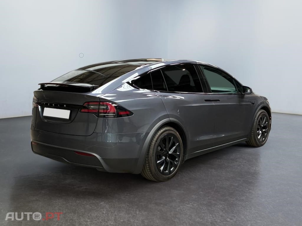 Tesla Model X Dual-Motor AWD