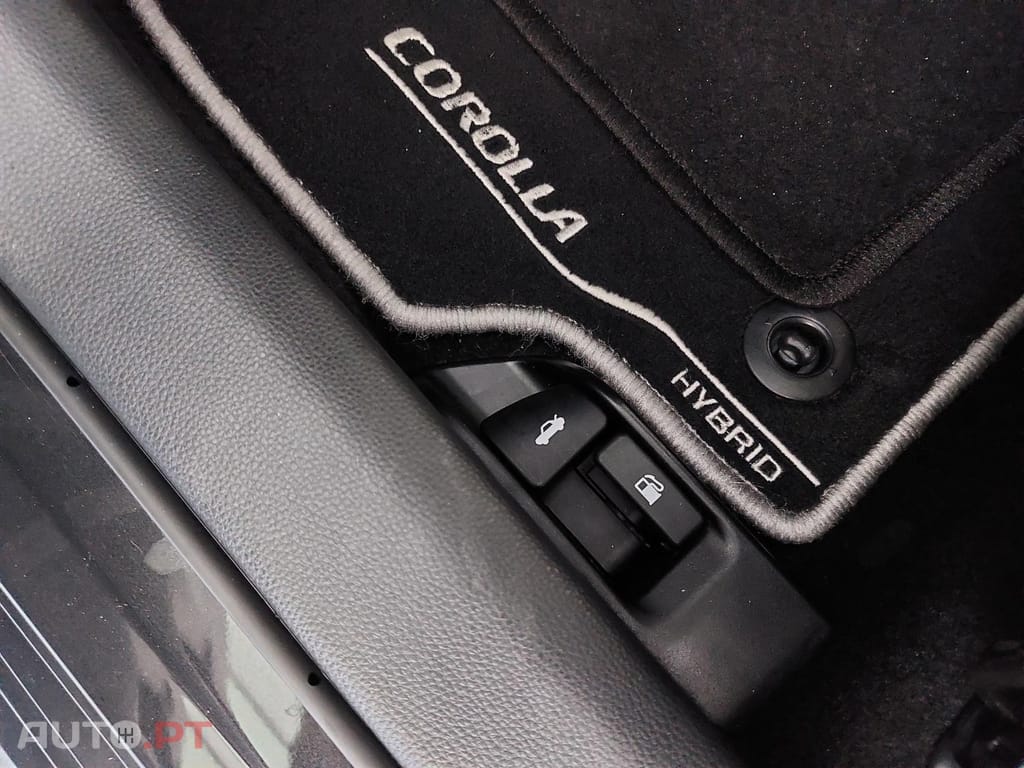 Toyota Corolla 1.8 Hybrid Exclusive