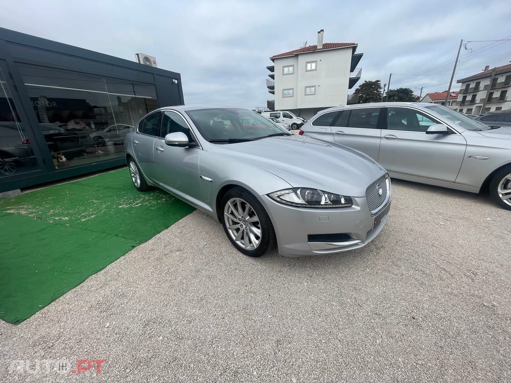 Jaguar XF 2.2 F