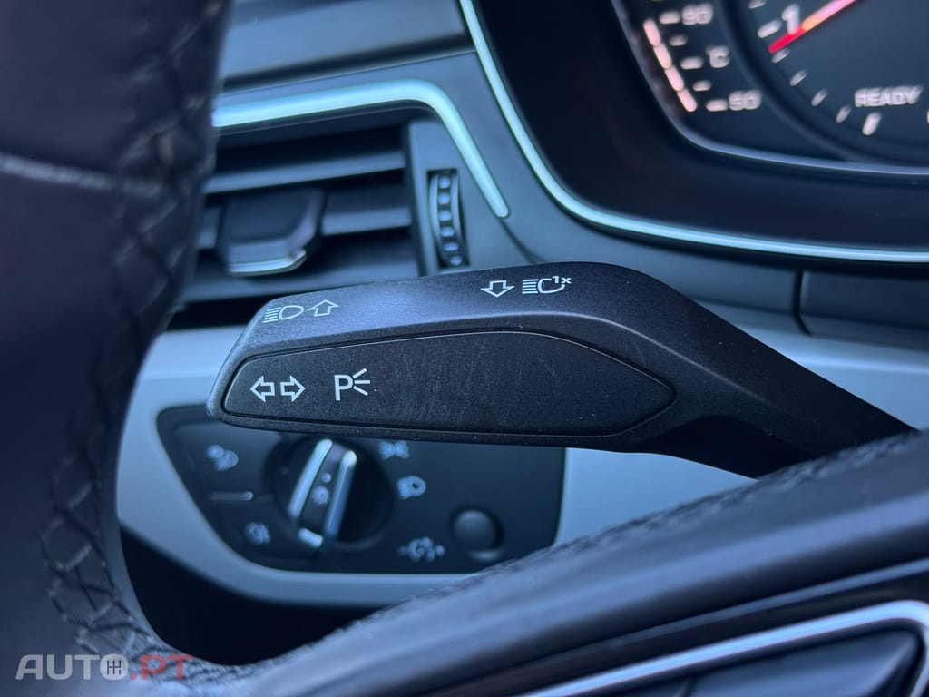 Audi A4 Avant 30 TDI Advanced S tronic