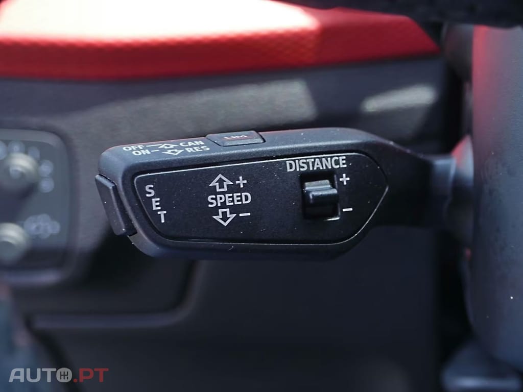 Audi Q2 I.V.A DEDUTÍVEL 35 TDI Sport S tronic