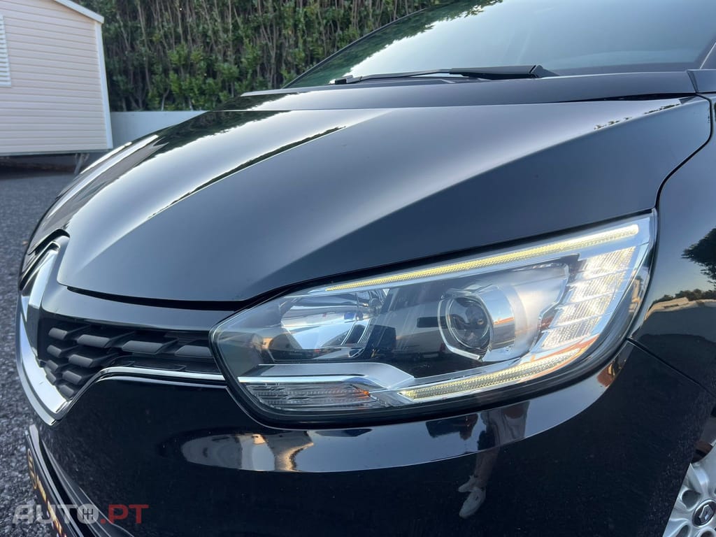 Renault Scénic 1.6 dCi Confort 7 LUGARES