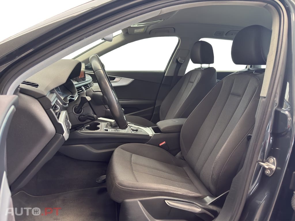 Audi A4 Avant 2.0 TDI Business Line
