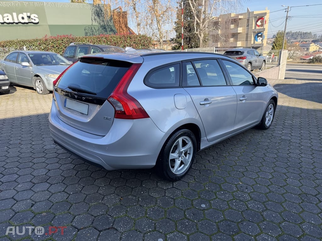 Volvo V60 2.0 D2 Momentum