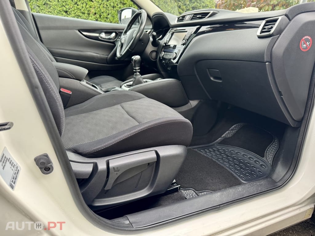 Nissan Qashqai 1.6 dCi N-Connecta