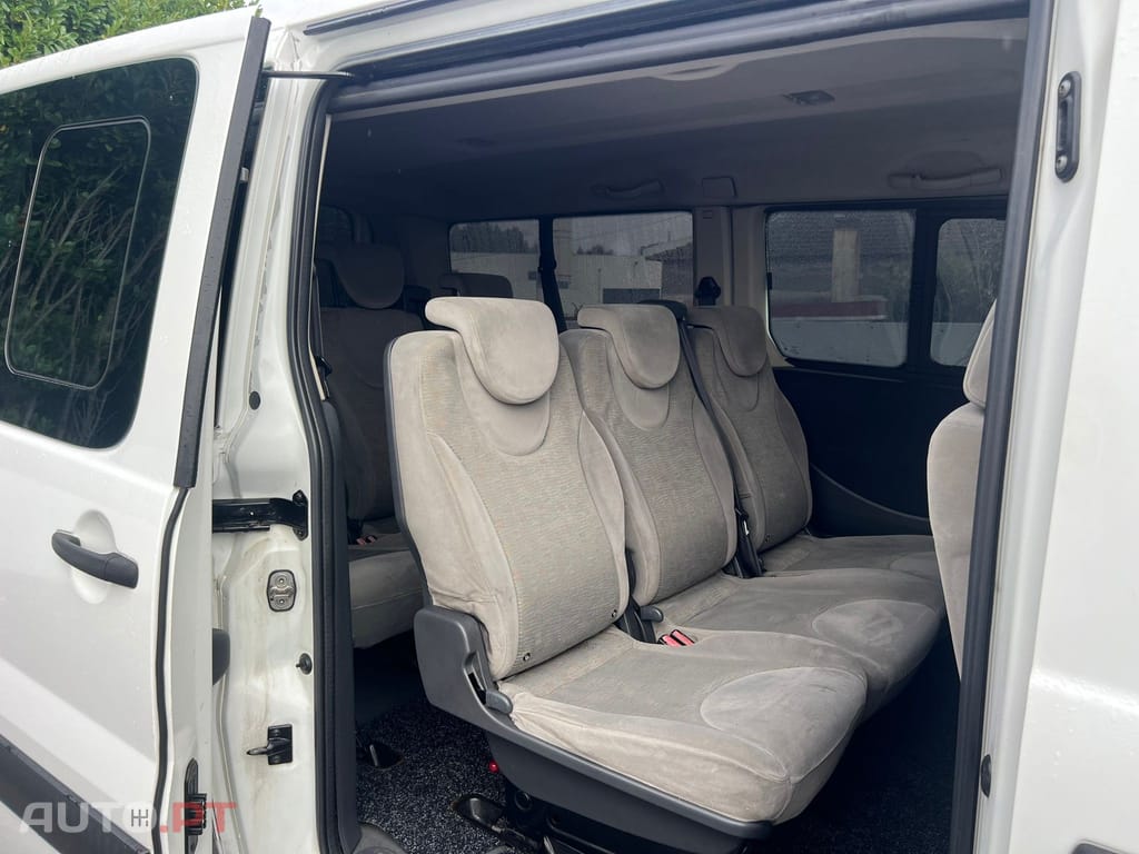 Citroen Jumpy 2.0 HDi L2H1Semi-Vidrada
