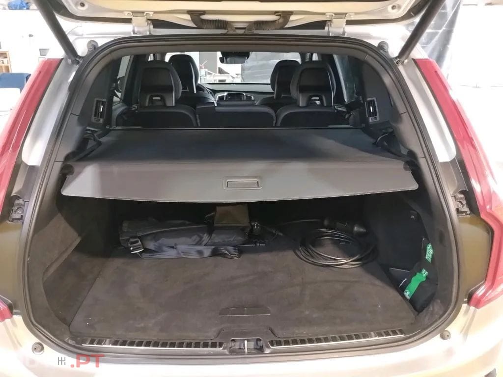 Volvo XC90 2.0 T8 PHEV R-Design Expression AWD