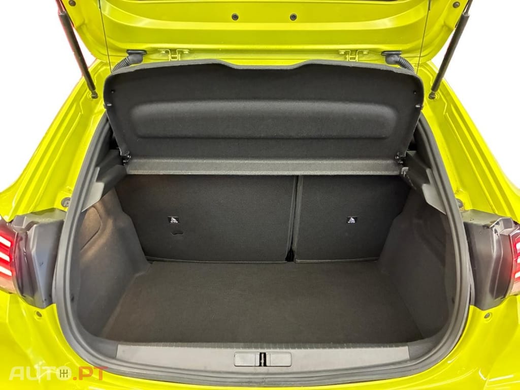 Peugeot E-208 50 kWh Style