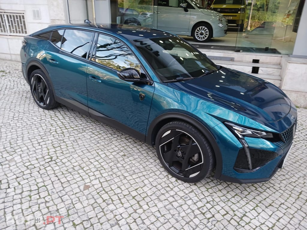 Peugeot 408 1.6 Hybrid GT e-EAT8