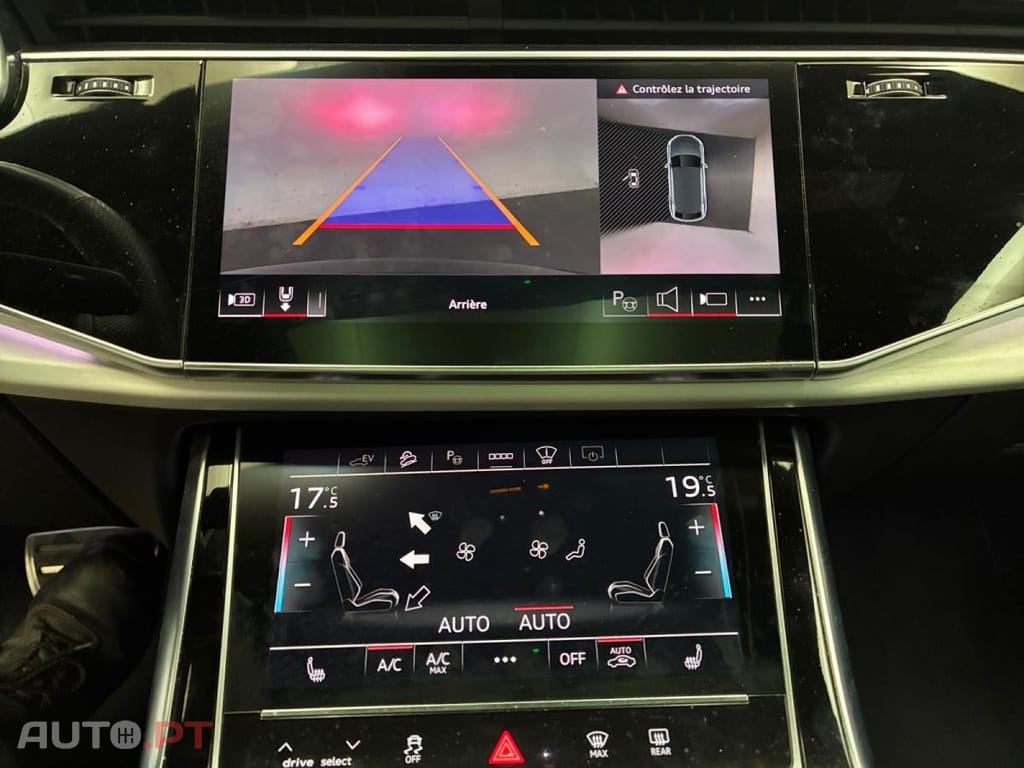 Audi Q8 55 TFSIe quattro Tiptronic S Line