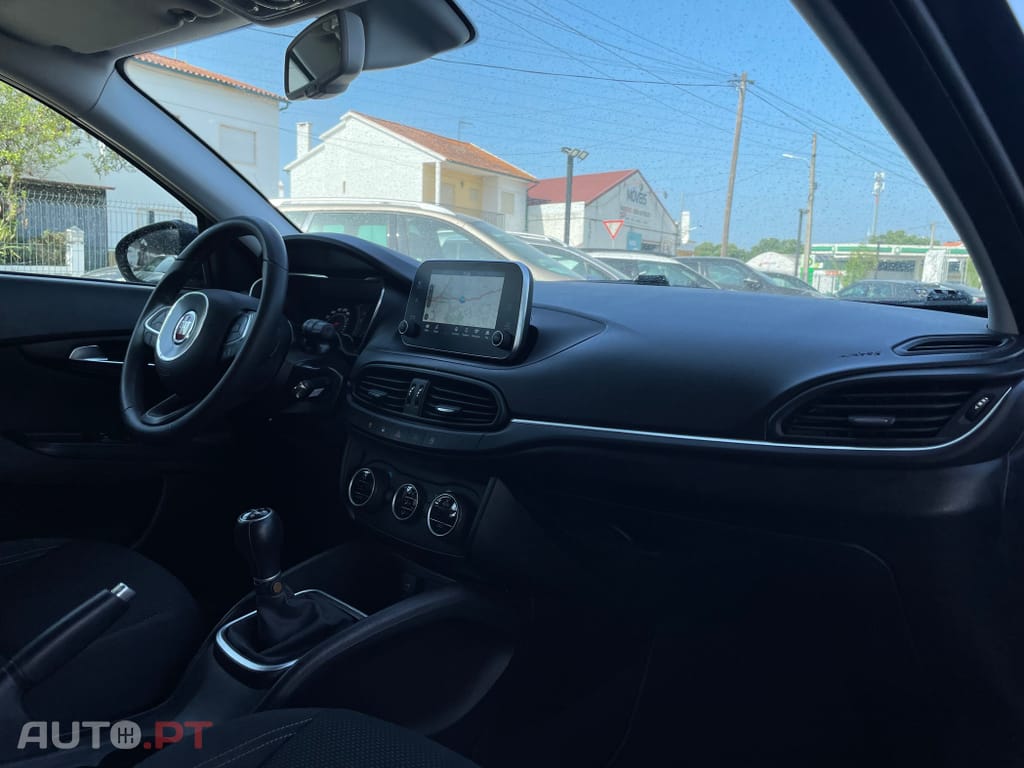 Fiat Tipo 1.3 M-Jet Lounge