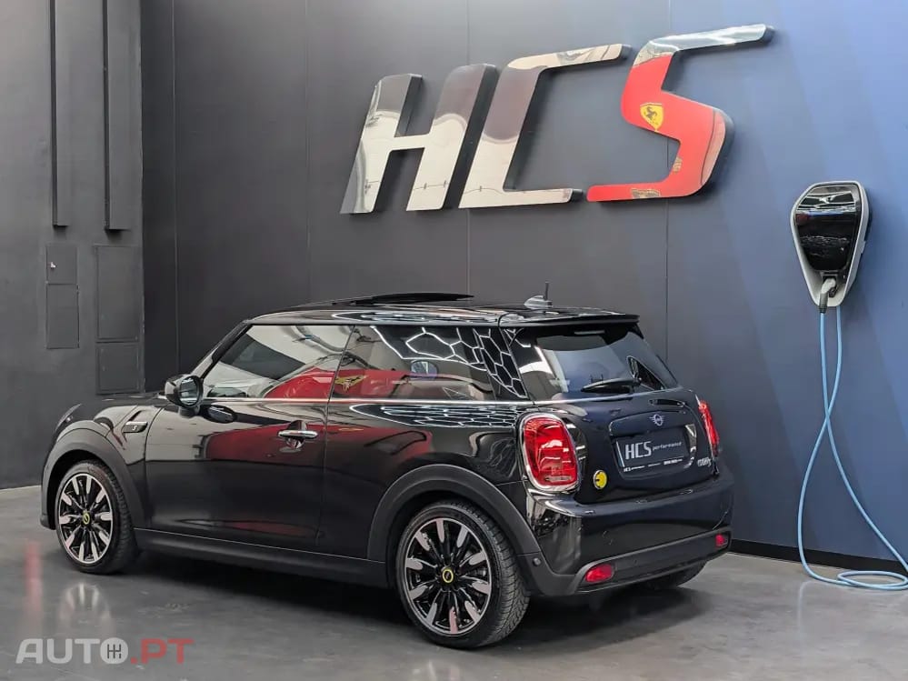 MINI Cooper Cooper SE Yours
