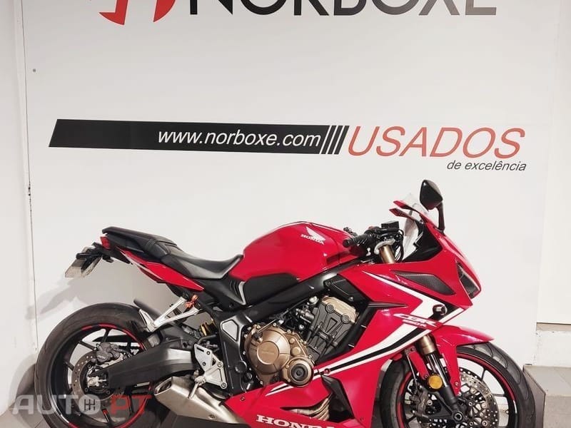 Honda CBR CBR 650 R