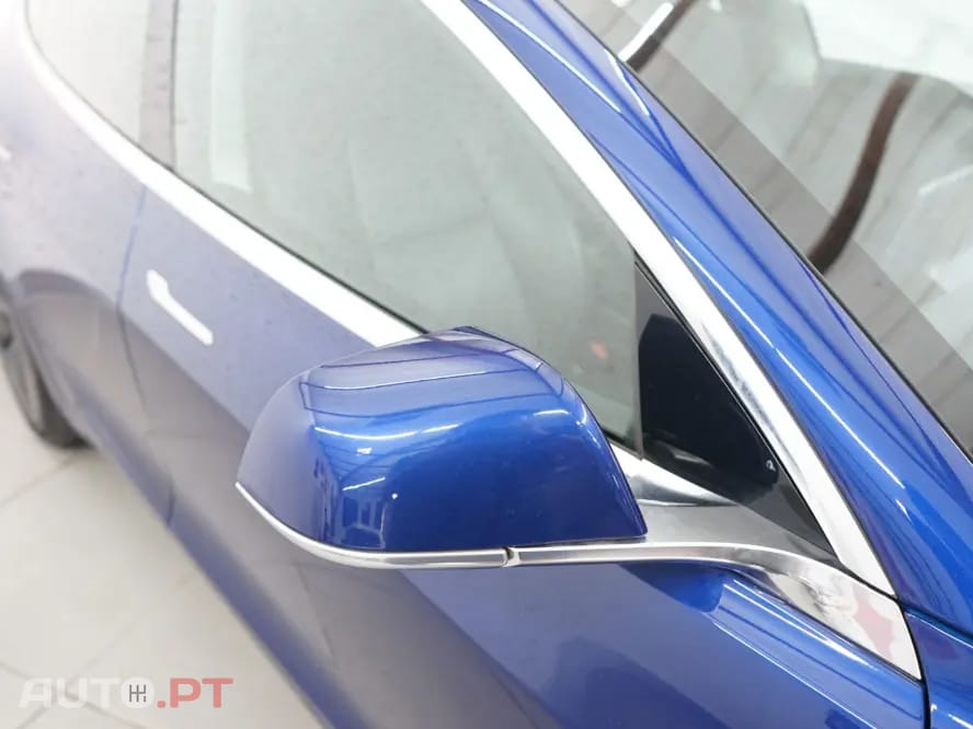 Tesla Model 3 Standard Range Plus RWD