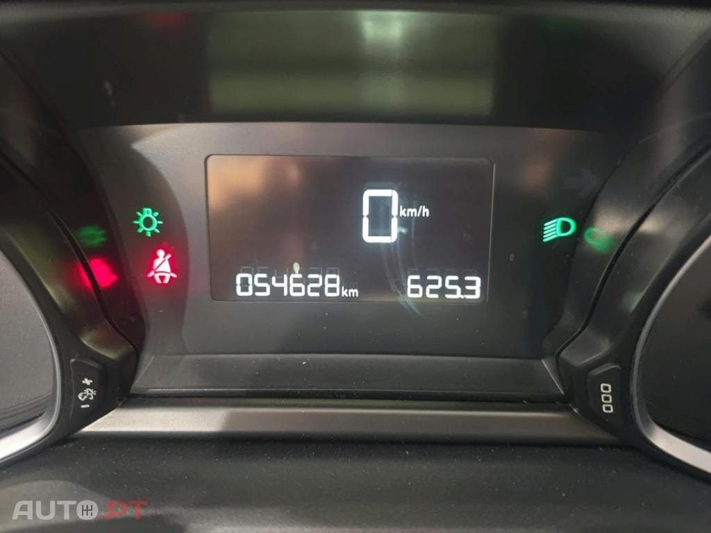 Peugeot 308 1.5 BlueHDi Business Line