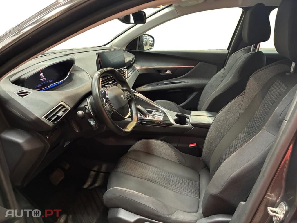 Peugeot 3008 1.5 BlueHDi Active Pack EAT8