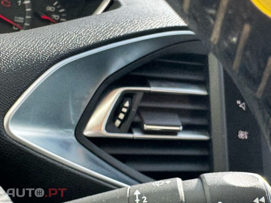Peugeot 308 1.6 BlueHDi Style
