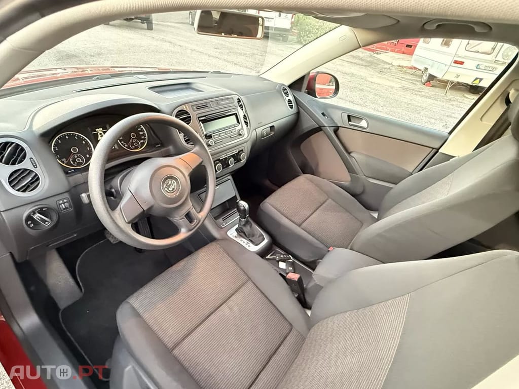 Volkswagen Tiguan 2.0 TSI 4Motion (BlueMotion ) DSG Comfortline — fotografia 17