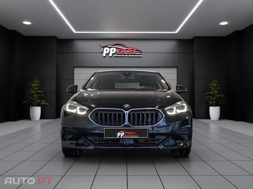 BMW 216 d Line Sport — fotografia 10