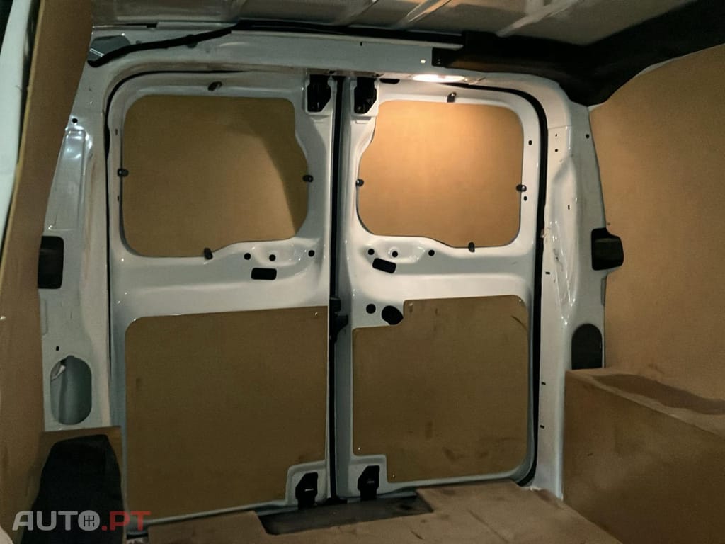 Peugeot Expert 75 kWh Standard