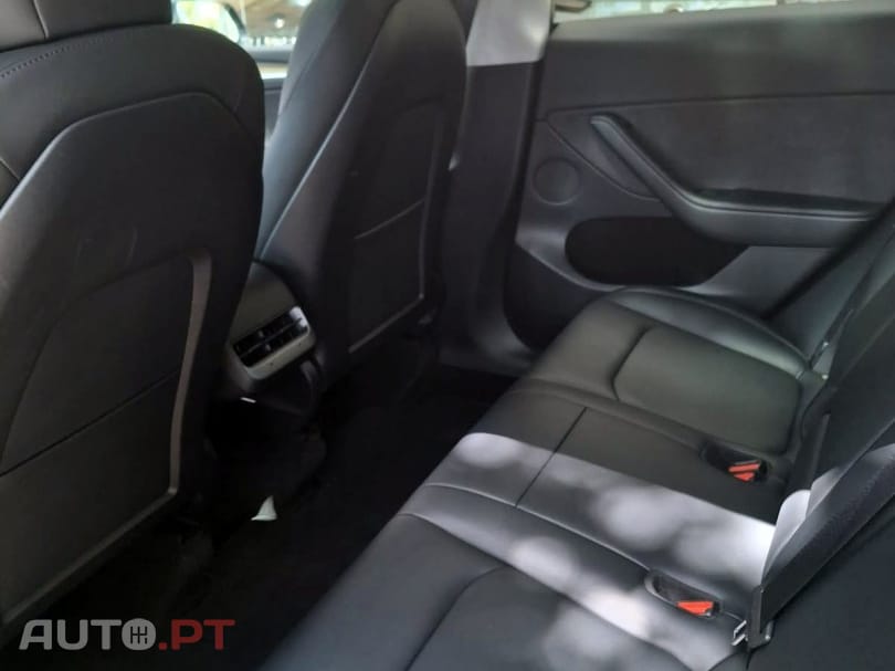 Tesla Model Y Long Range Tração Integral