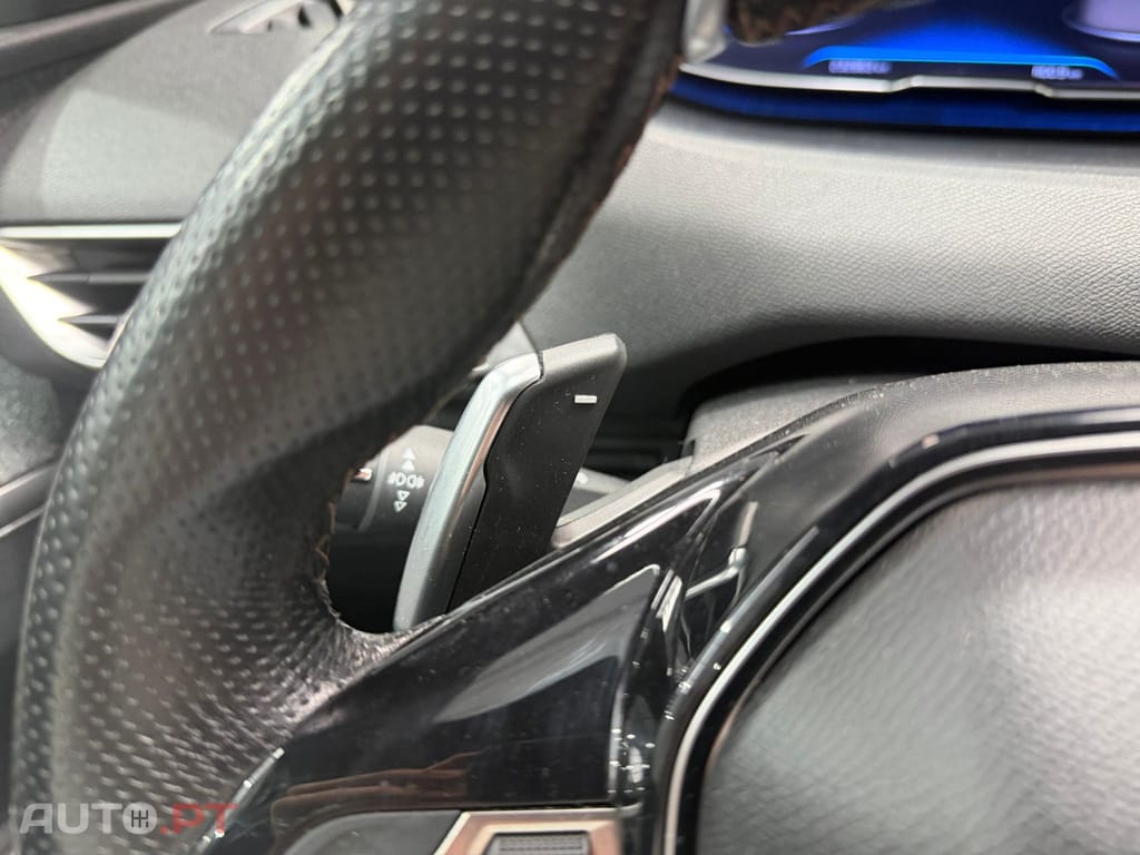 Peugeot 3008 1.5 GTLINE EAT8