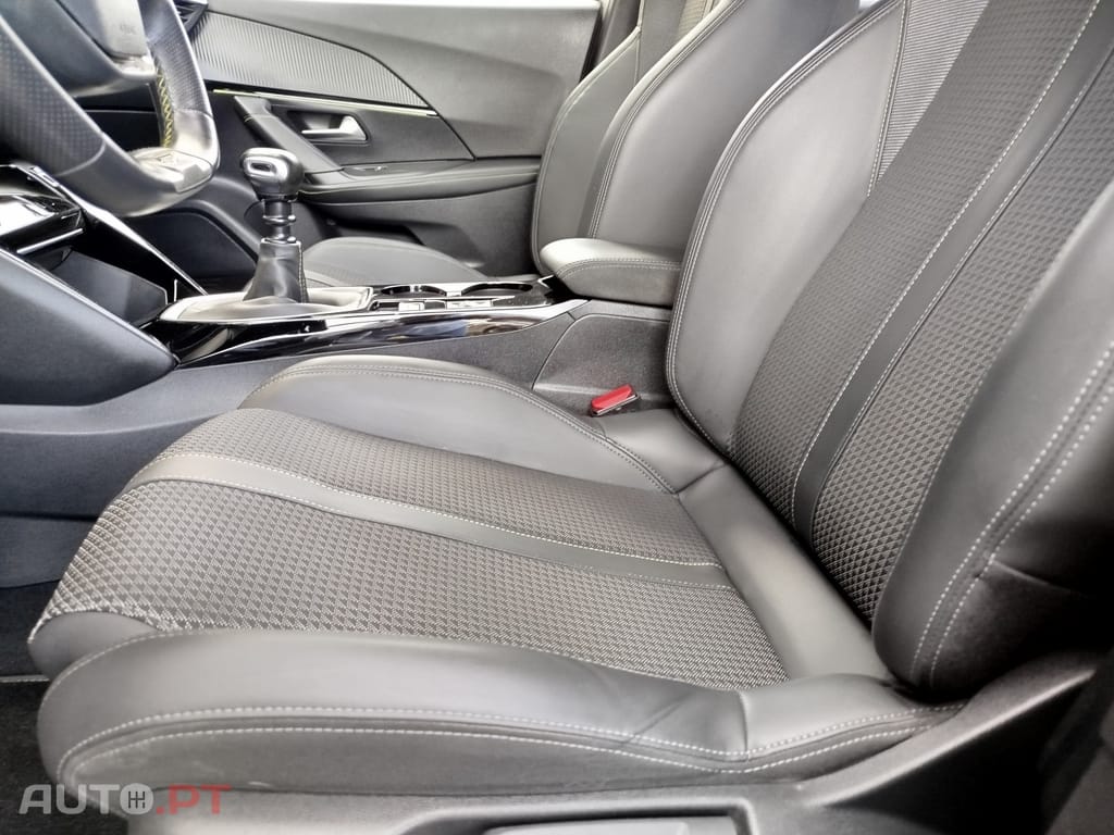 Peugeot 2008 1.2 PureTech GT Line