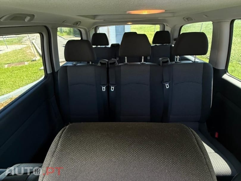 Mercedes-Benz Vito Extra-Longa SHUTTLE