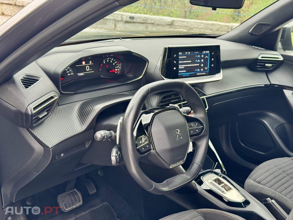 Peugeot 2008 1.5 BlueHDi Active EAT8