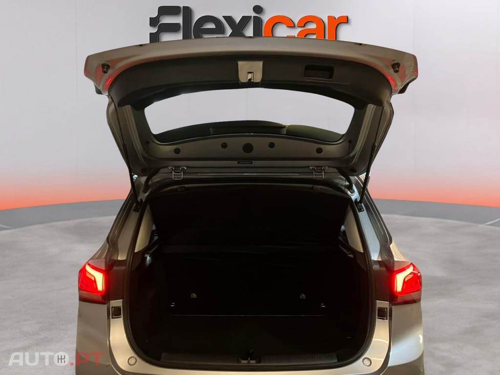 MG ZS 1.5 Hybrid+ Luxury