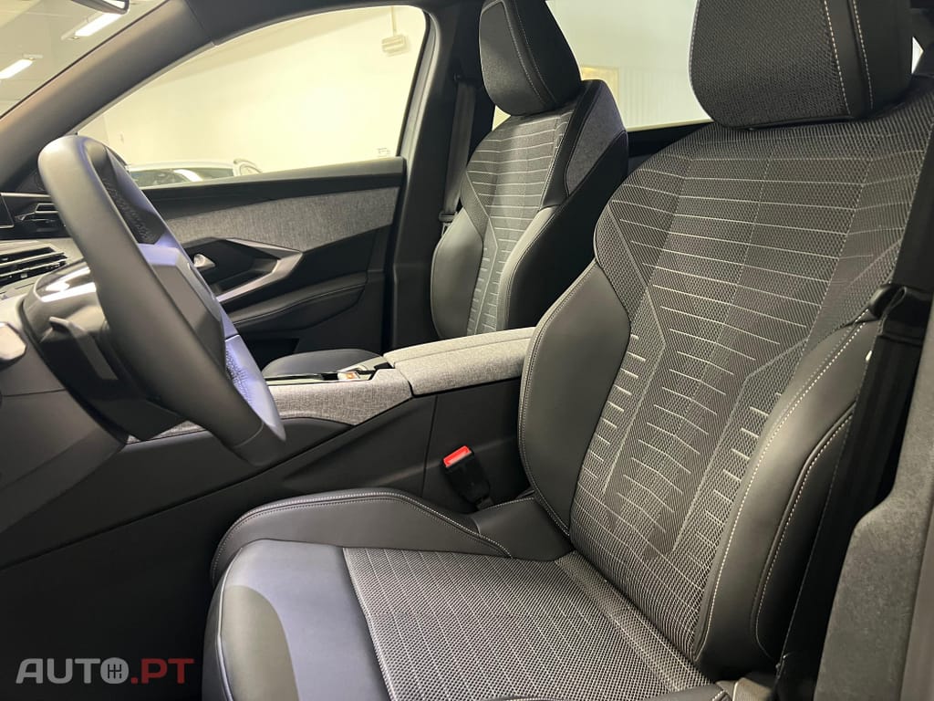 Peugeot 5008 1.2 Hybrid Allure e-DCS6