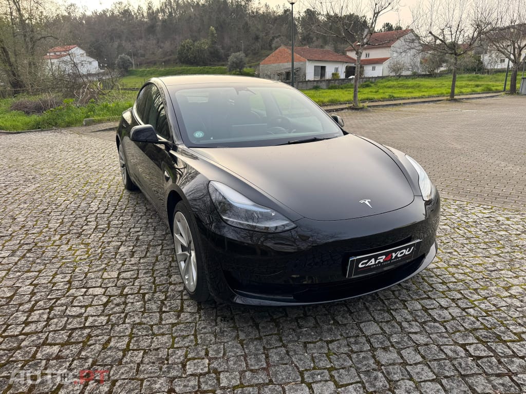 Tesla Model 3 Standard Range Plus RWD