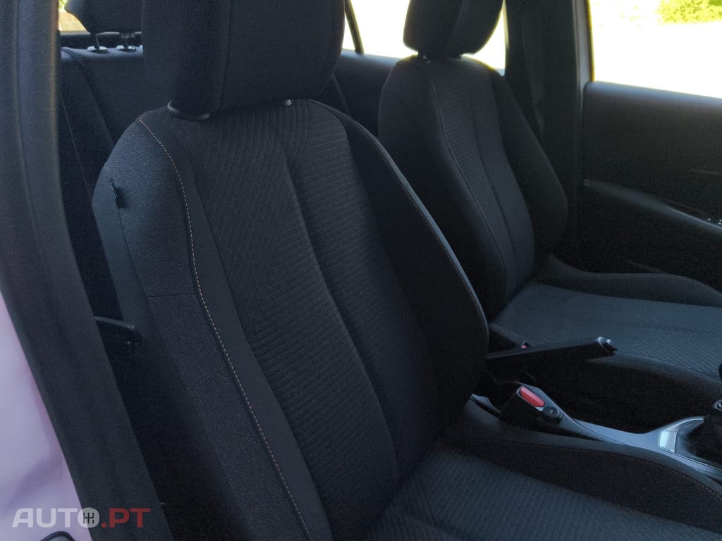 Peugeot 208 1.2 PureTech Style