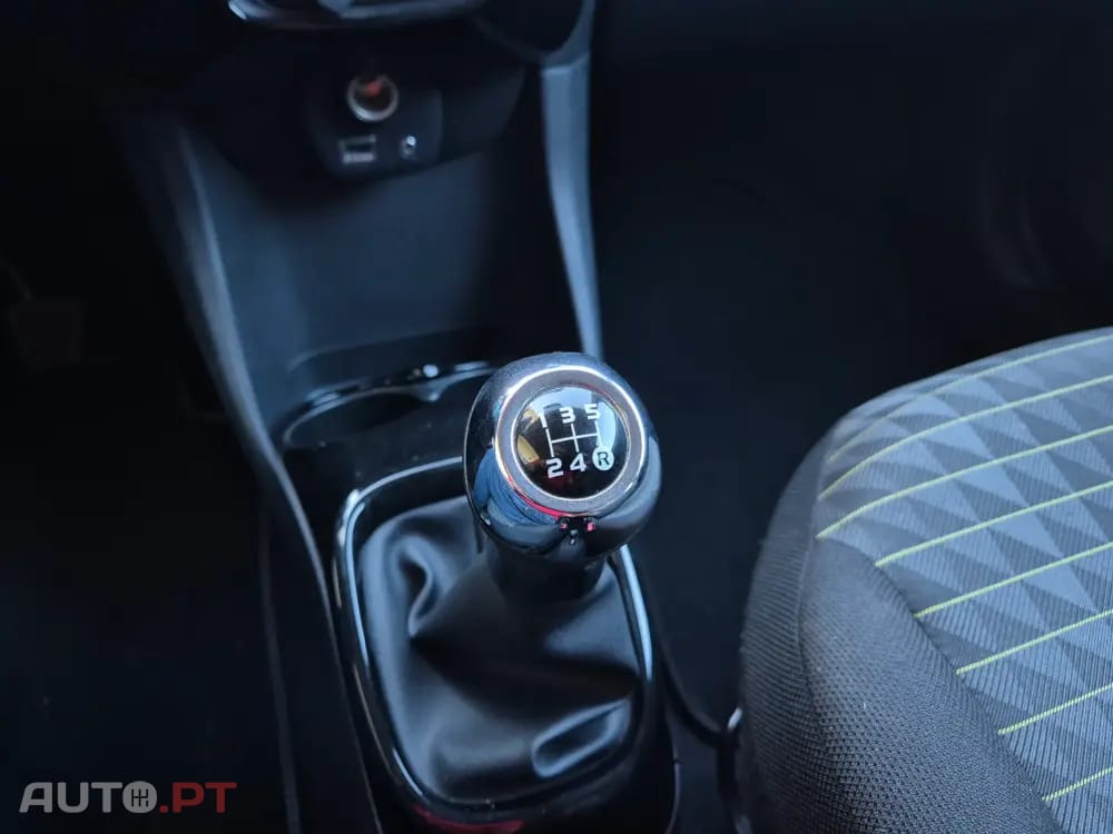 Peugeot 108 1.0 VTi Style