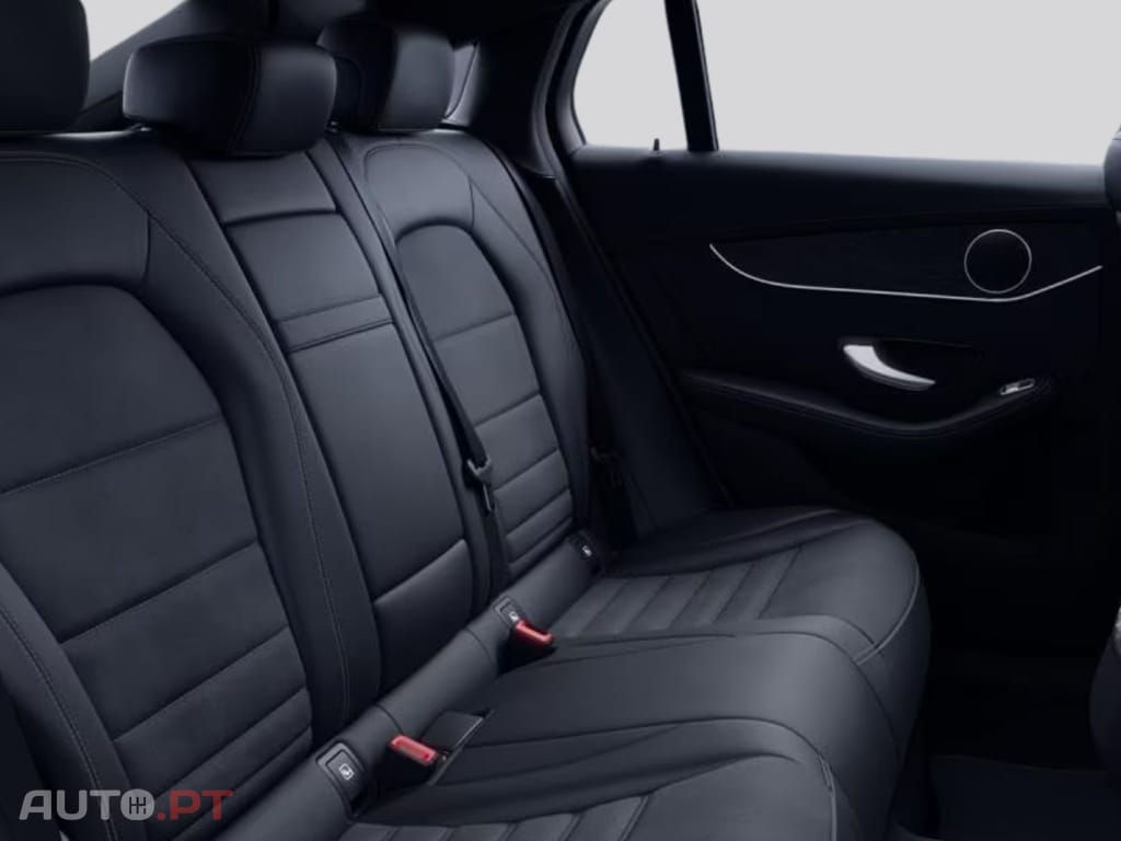 Mercedes-Benz GLC 300 de 4M Coupé AMG I.V.A DEDUTÍVEL 