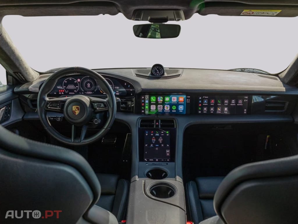 Porsche Taycan I.V.A DEDUTIVEL Turbo