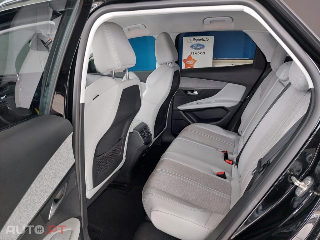 Peugeot 3008 1.5 BlueHDi Allure