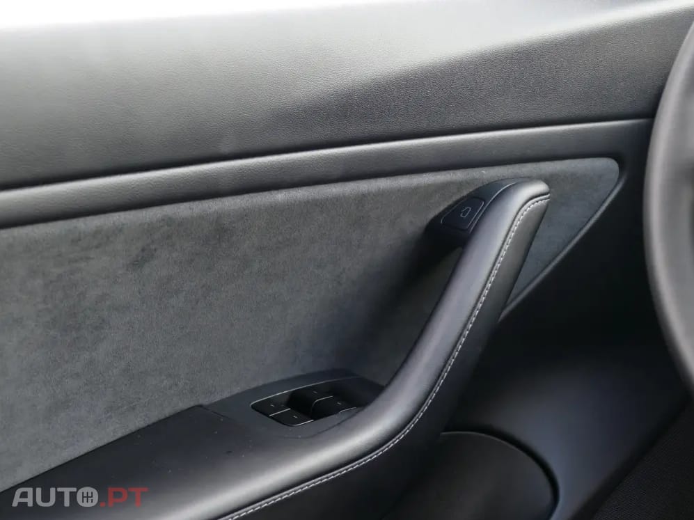 Tesla Model 3 Long Range Tração Integral