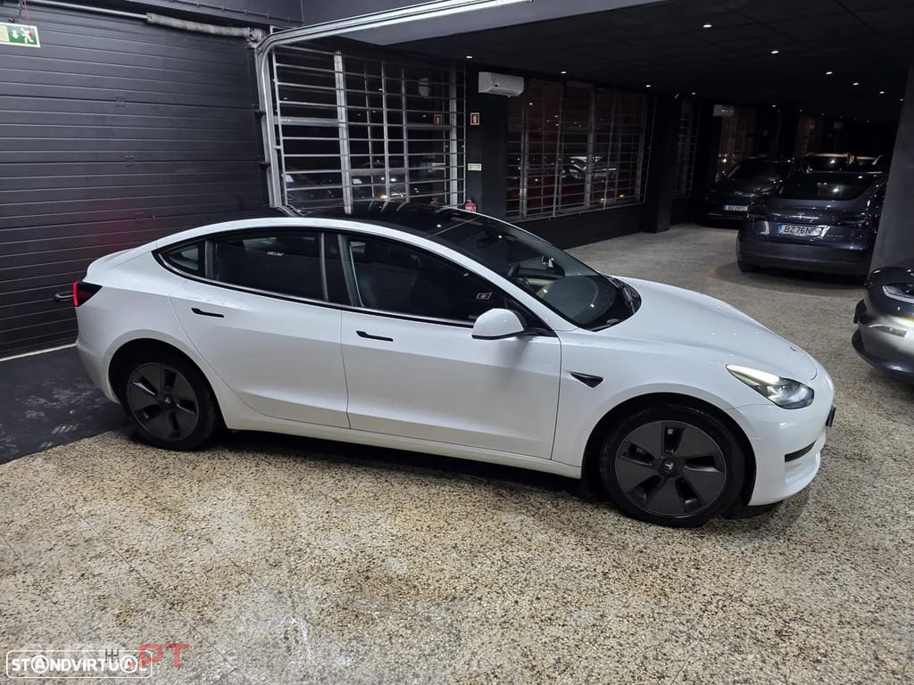 Tesla Model 3 Standard Range Plus RWD