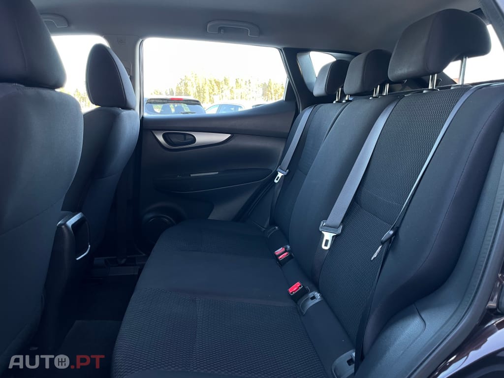 Nissan Qashqai 1.2 DIG-T ACENTA
