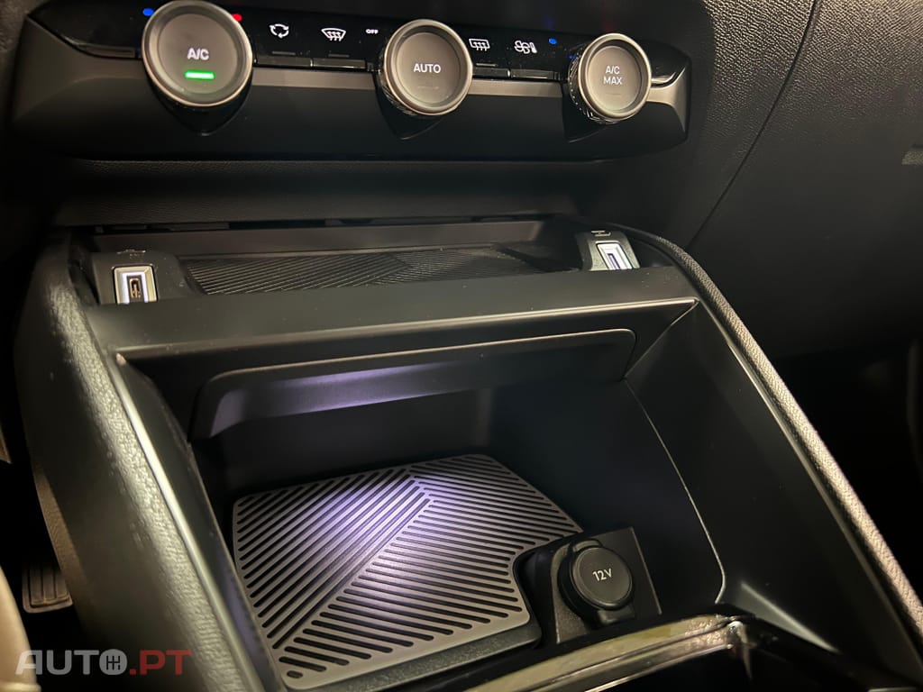 Citroen C4 1.2 Hybrid Plus e-DSC6