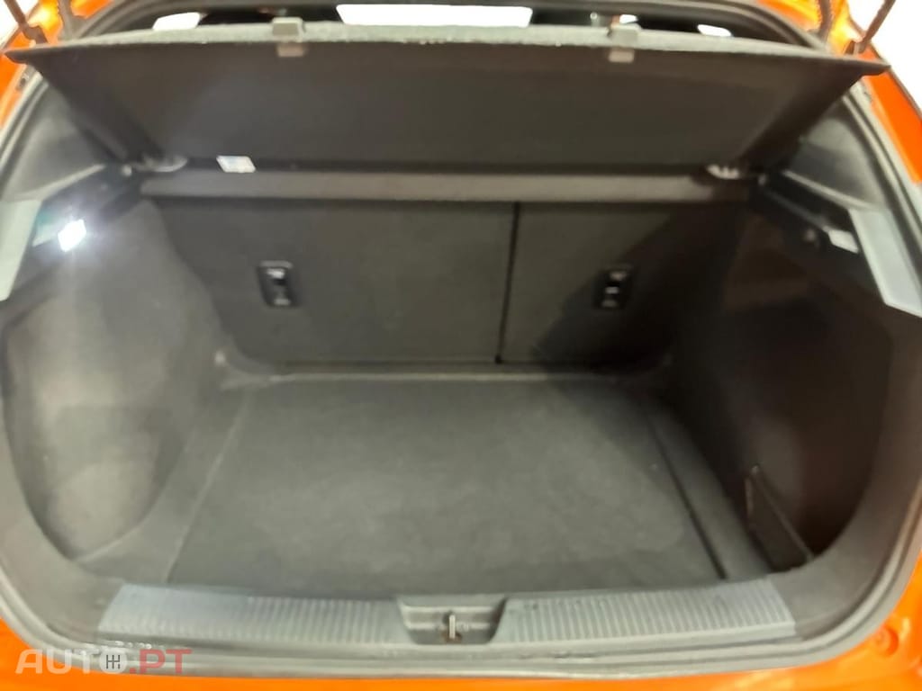 MG MG4 EV Standard 2WD