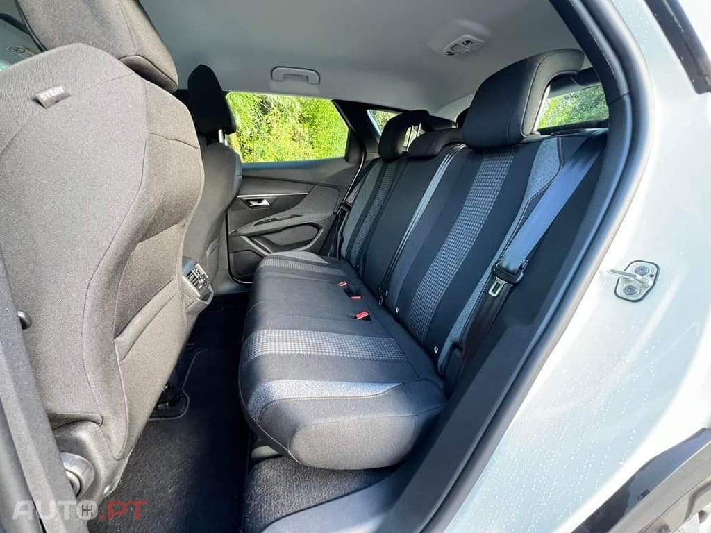 Peugeot 3008 PureTech 130 Stop & Start GPF Active Pack