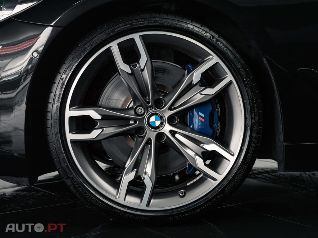 BMW M550 xDrive Auto