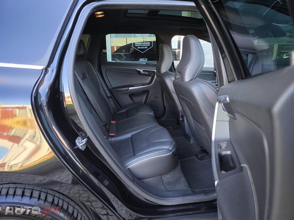Volvo XC60 2.0 D4 R-Design