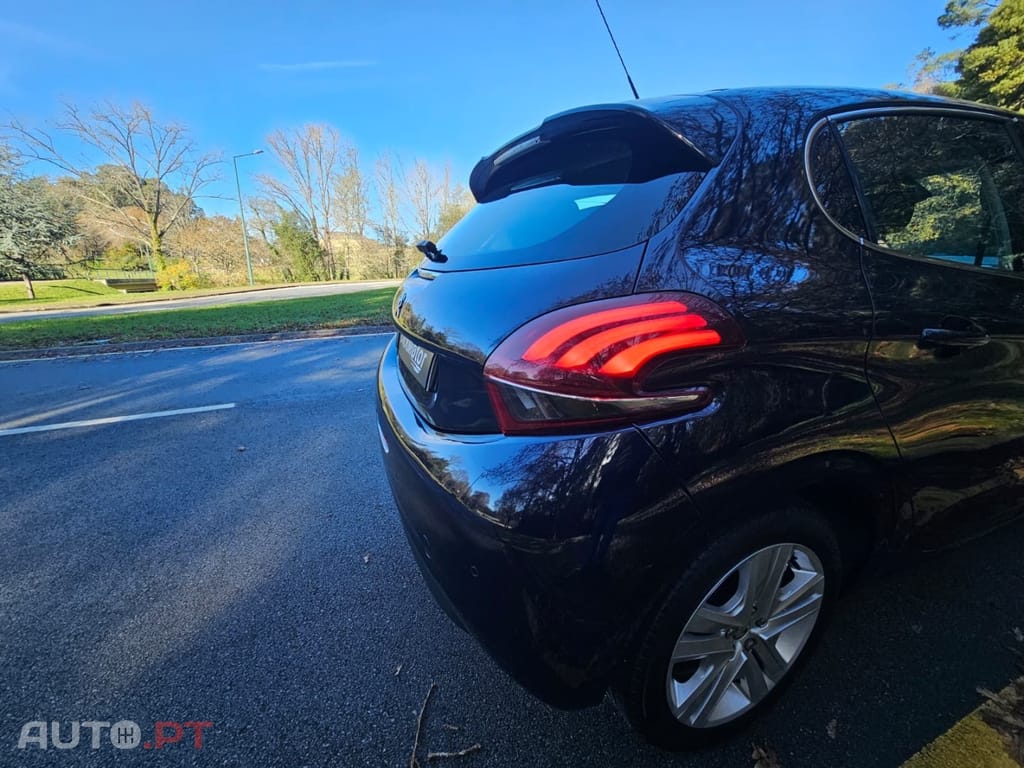 Peugeot 208 1.6 BlueHDi Allure
