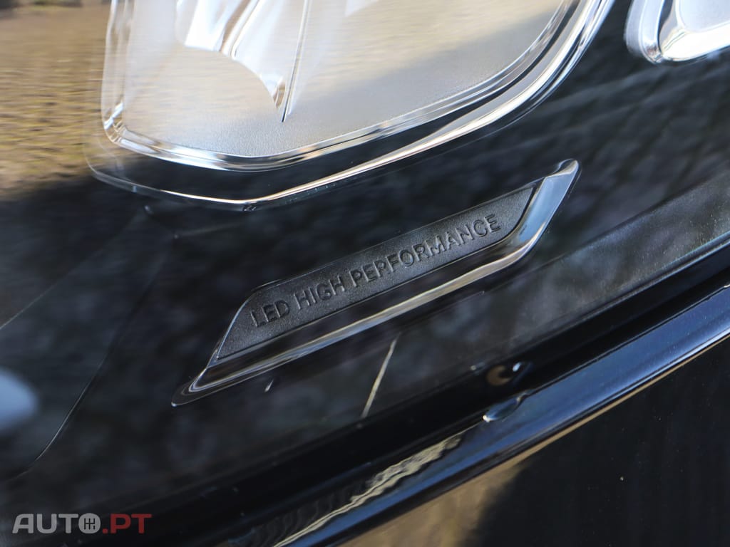 Mercedes-Benz A 250 e AMG Line