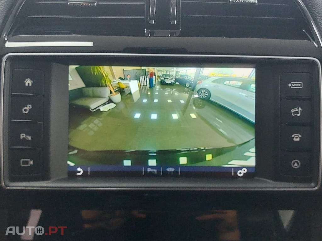 Jaguar F-Pace 2.0 i4D Prestige AWD