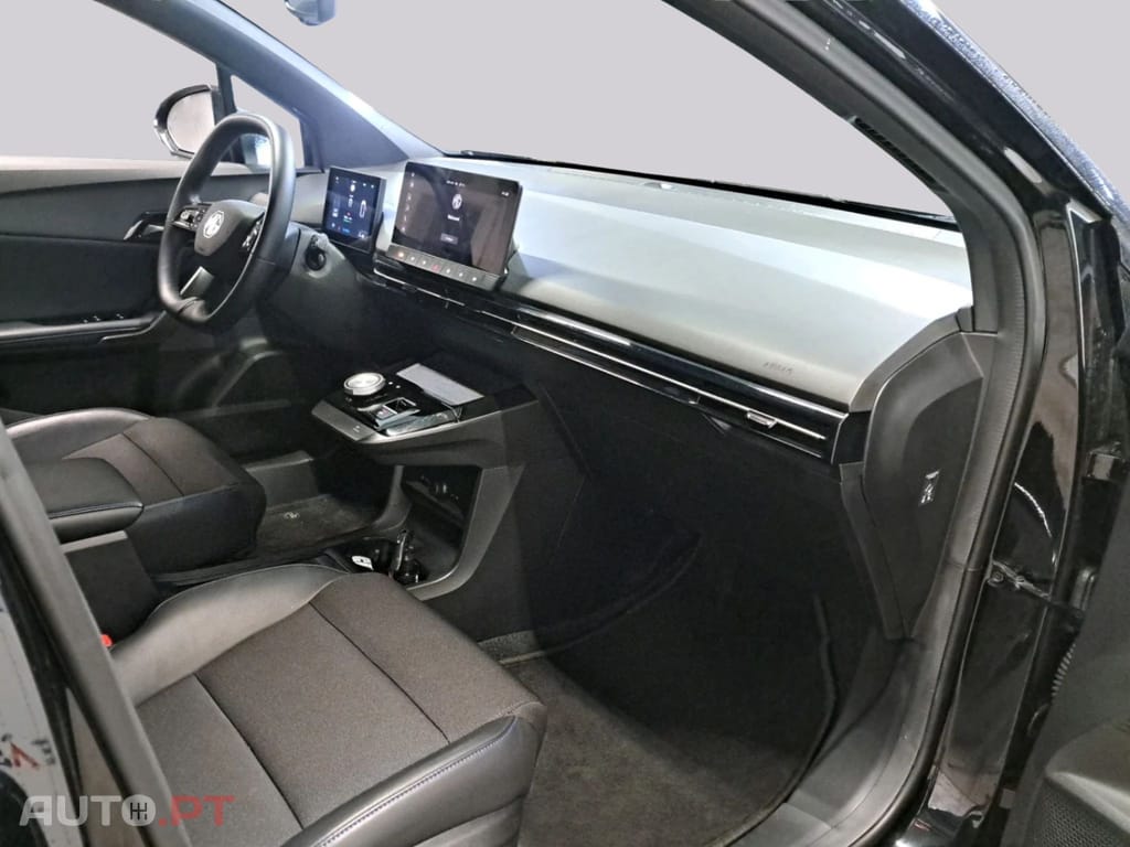 MG MG4 Luxury 64 kWh I.V.A DEDUTIVEL 